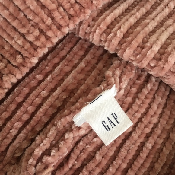 *HOST PICK* Super Soft Pink Chenille Beanie | LIKE NEW - Picture 6 of 6
